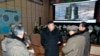 북한이 지난 2012년 12월 광명성 3호 2호기 위성을 발사했다며, 김정은 국무위원장이 철산군 서해위성발사장을 방문한 사진을 공개했다.