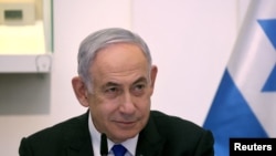 Kryeministri izraelit Netanyahu gjatë një takimi të kabinetit