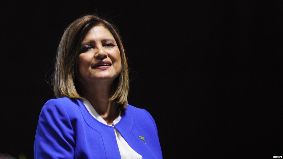 La vicepresidenta electa de Guatemala, Karin Herrera, durante un debate de campaña en Ciudad de Guatemala, el 16 de agosto de 2023.