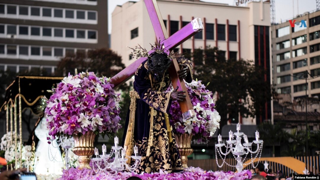 Devotos acompañaron al Nazareno de San Pablo, una de las celebraciones religiosas más importantes en Caracas