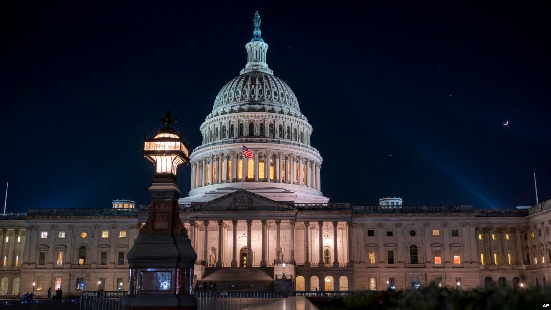 El Capitolio de EEUU en Washington, el 22 de mayo de 2023, mientras los negociadores del presidente Joe Biden y el presidente de la Cámara de Representantes, Kevin McCarthy, continúan reuniéndose sobre el punto muerto sobre el techo de la deuda del gobierno.
