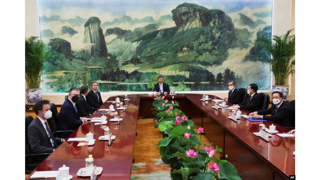U.S. Secretary of State Antony Blinken, fourth left, meets with Chinese President Xi Jinping, center, and Wang Yi, Chinese Communist Party's foreign policy chief, third right, in the Great Hall of the People in Beijing, June 19, 2023.