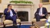 El presidente de EEUU, Joe Biden, a la derecha, recibe a su homólogo de Colombia, Gustavo Petro, en la Casa Blanca, el 20 de abril de 2023.
