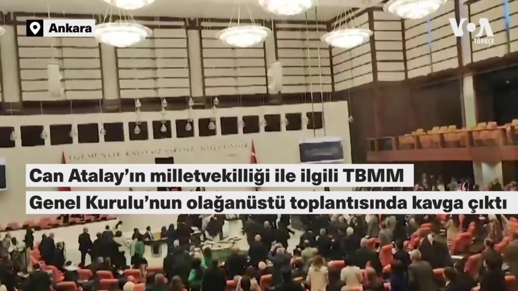 Meclis’teki Can Atalay toplantısında kavga çıktı: Alpay Özalan, Ahmet Şık’a vurdu; iki milletvekili yaralandı