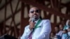 ፎቶ ፋይል ፡ ጠቅላይ ሚኒስትር ዐቢይ አሕመድ እንደ አውሮፓውያን የቀን አቆጣጠር በ2021 ዓ.ም ሰኔ 16 2021 ዓ.ም ኦሮሚያ ክልል ጅማ ውስጥ ንግግር ሲያደርጉ። ጠቅላይ ሚኒስትር አብይ እሁድ ዕለት መንግሥታቸው ከኦሮሞ ነፃነት ሠራዊት ጋራ የሰላም ድርድር ማካሄድ እንደሚጀር ይፋ አድርገዋል። 