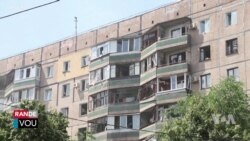 KYIV: Atak Misil Ris sou yon Bilding, Touye Omwen 4 Moun
