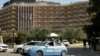 美国白宫国家安全顾问沙利文与中共中央政治局委员、中共中央外事办主任杨洁篪在意大利罗马的Cavalieri希尔顿酒店就乌克兰局势举行会谈。（2022年3月14日）