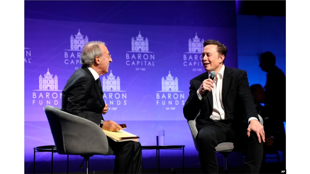 Baron Capital Group Chairman and CEO Ron Baron interviews Tesla CEO Elon Musk at the 29th Annual Baron Investment Conference in New York City on Friday, Nov. 4, 2022. (Hewes Communications, Inc. via AP)