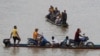 Continúa flujo de venezolanos a Colombia por combates en zona fronteriza