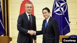 日本首相岸田文雄2023年1月31日與到訪的北約秘書長延斯·斯托爾滕貝格（Jens Stoltenberg）會談。（媒體聯訪照片）