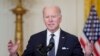 Prezidan Joe Biden pwononse yon diskou sou Ikren nan Sal Es Lamezonblanch la, Madi 15 Fevriye, 2022 nan Washington.