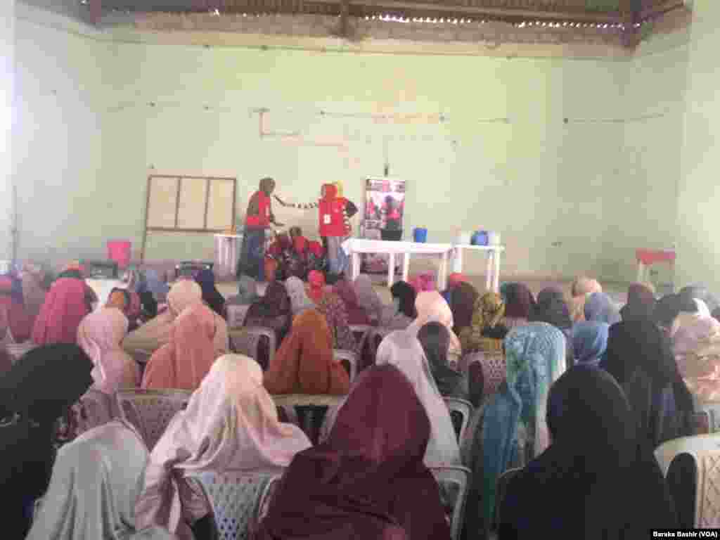 Kungiyar Orphans And Women Support Foundation Ta Hoaras Da Mata Sana'o'in Hannu A Jihar Kano