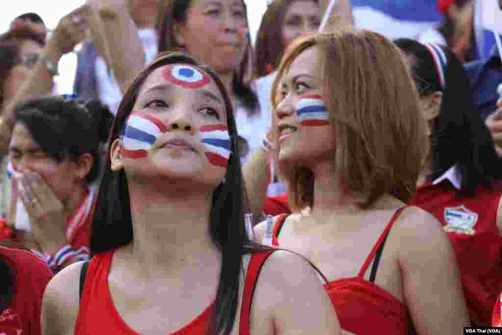 สีสันกองเชียร์ไทยในวันแห่งชัยชนะ