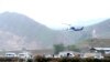 O helicóptero que transportava o Presidente do Irão, Ebrahim Raisi, descola antes de se despenhar, na fronteira entre o Irão e o Azerbaijão