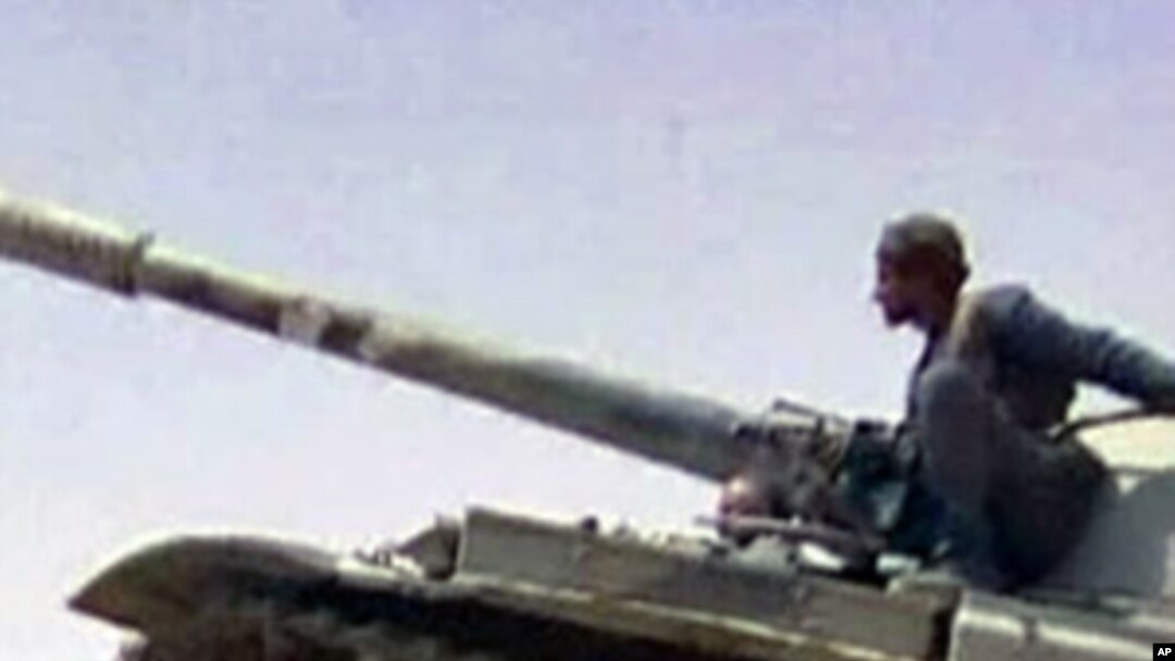 Yemeni forces clash with Shi'ite Houthi rebels in the northern province of Saada, along the border with Saudi Arabia