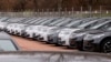德國東部茨維考大眾汽車工廠內的電動車。 (2020年2月25日)