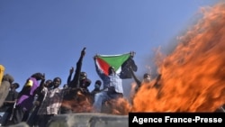 Waandamanaji kwenye mji mkuu wa Sudan, Khartoum kwenye picha ya awali