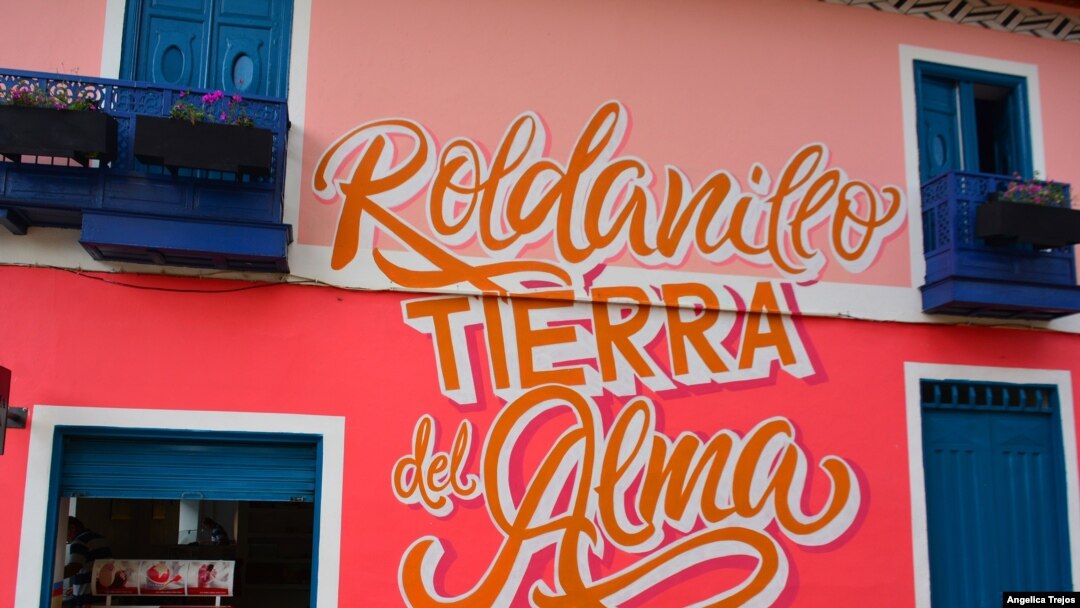 Roldanillo es un pueblo del Valle del Cauca que brilla por su arte. [Foto: Angélica Trejos, VOA]
