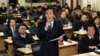 23일 개성공단 입주기업들이 서울 중소기업중앙회 대회의실에서 북한의 노동규정 개정에 대한 대응책을 논의하는 긴급회의를 가진 후, 정기섭 개성공단기업협회장이 입장 발표를 하고 있다.