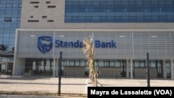  Edifício do Standard Bank, cidade de Maputo, capital de Moçambique. 