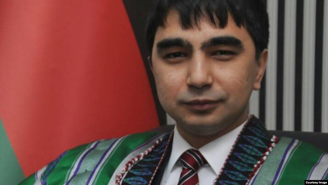 Botur Do'stum, Afg’oniston Vitse-prezidenti va “Milliy Junbish” partiyasi rahbari general Abdul Rashid Do’stumning o’g’li 