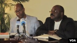 Angola,David Mendes (à esq.) e Francisco Viena (à dir.) membros da Associação de Advogados Mãos Livres, de Angola 
