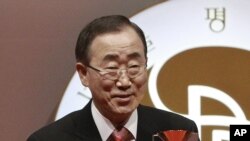 聯合國秘書長潘基文星期一在首爾接受2012年首爾和平獎