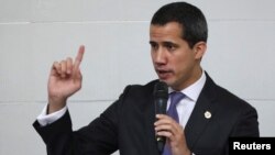 El presidente encargado de Venezuela, Juan Guaidó, aboga porque no se renueve una licencia que le permita a la compañía operar a pesar de las sanciones al sector.
