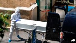 意大利罗马附近一家敬老院4月15日有人因感染新冠病毒而死亡。