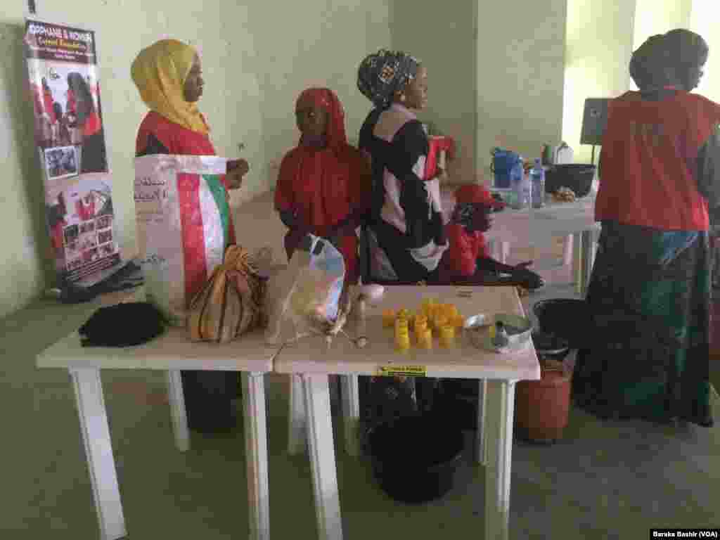 Kungiyar Orphans And Women Support Foundation Ta Hoaras Da Mata Sana'o'in Hannu A Jihar Kano