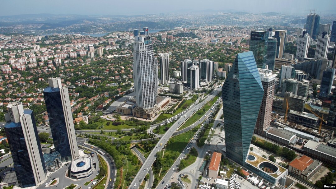 Çevre, Şehircilik ve İklim Değişikliği Bakanlığı’nın tahminlerine göre İstanbul'da 600 bin civarında yapı riskli.