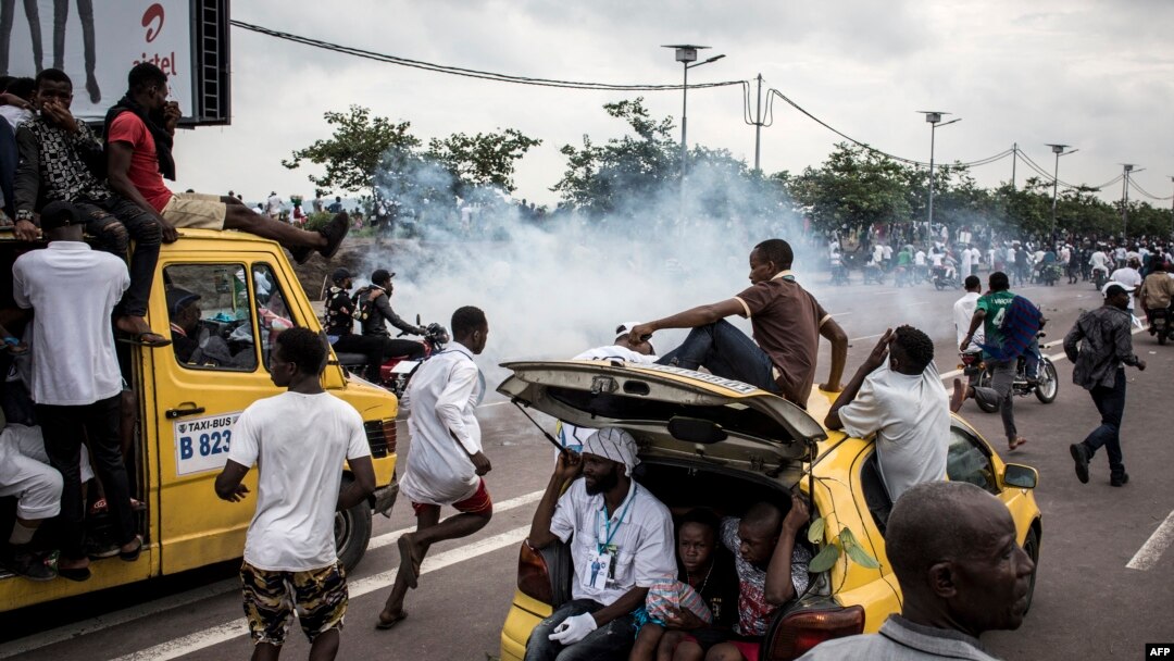 Police epanzi balanadi ba Felix Tshisekedi na Vital Kamerhe na Kinshasa, 27 novembre 2018