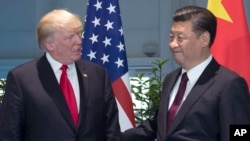 美國總統川普 (左) 與中國國家主席習近平(右)