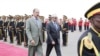 Daga hagu, Shugaban Eritrea Isaias Afwerki, da bakonsa Shugaba Mohamed Abdullahi Farmajo na Somalia