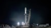 SpaceX Lanse 52 Satelit Starlink nan Lespas depi Baz li nan Kalifoni