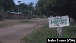 Estrada da sede de Massango, fronteira com a RDC