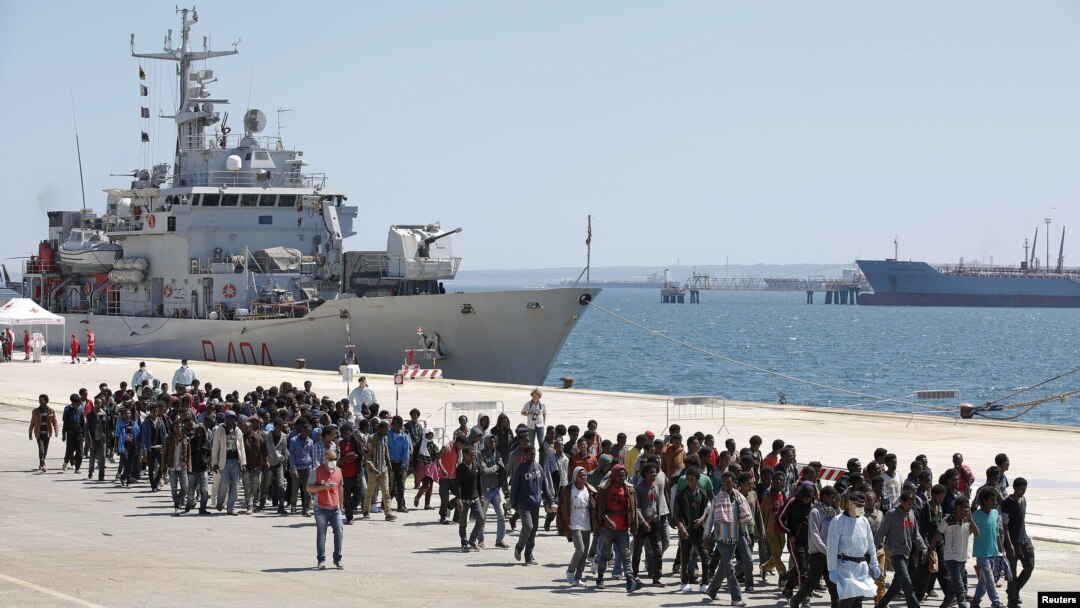 Los inmigrantes llegan a puertos europeos en busca de asilo