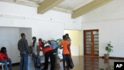 Uíge: Vai à escola quem paga "gasosa"