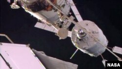 自动轨道转移发射器即将与与国际空间站完成对接