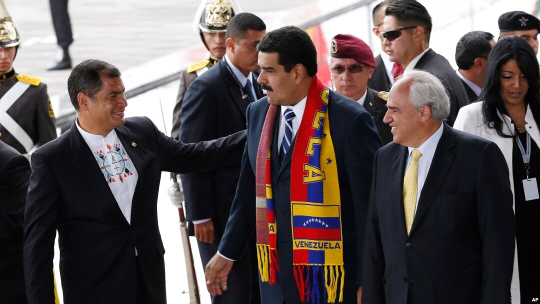 Maduro pidió a Rafael Correa, presidente pro témpore de UNASUR, que haga de "escudo protector de la paz y la democracia de Venezuela". 