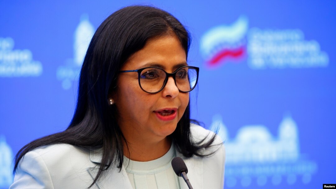 La vicepresidenta de Venezuela, Delcy Rodríguez, se dirige a los medios de comunicación en el Palacio de Miraflores, en Caracas, el 22 de septiembre de 2021.