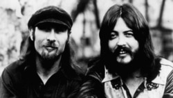 [오디오 듣기] ‘Summer Breeze’ by Seals and Crofts