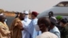 Lokacin da gwamna Zulum yake gaisasa da Shugaba Bazoum 