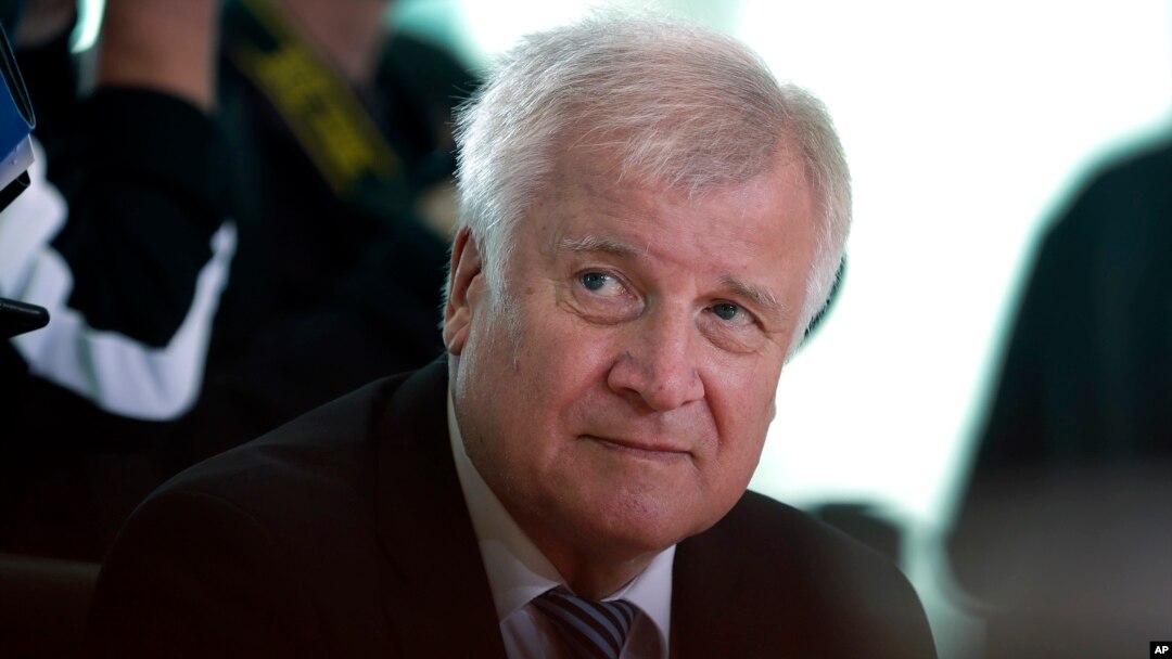 El Ministro del Interior de Alemania, Horst Seehofer, durante la reunión semanal de gabinete en la Cancillería. Berlín, Alemania, agosto 29 de 2018. 