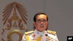 泰國軍方領導人巴育將軍政變後首次記者會上講話