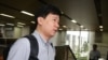 '서울시 공무원 간첩사건'의 유우성 씨가 지난 13일 서울중앙지법에서 대북송금과 관련한 국민참여재판에 출석하기 위해 법정으로 향하고 있다.