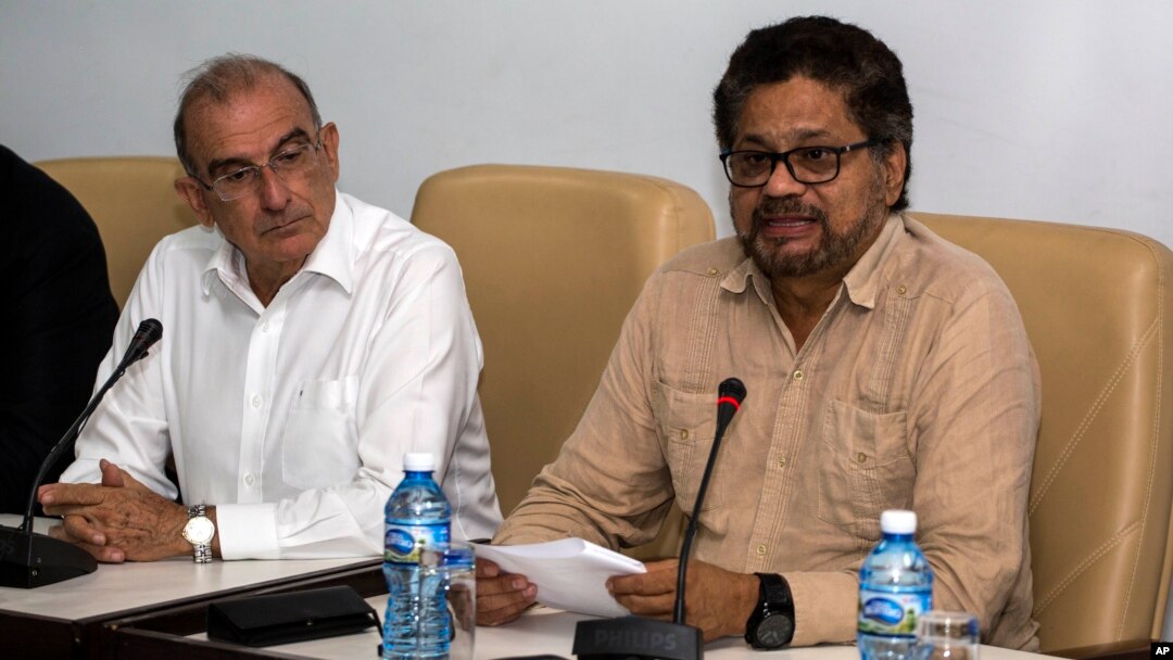 El Gobierno de Colombia y las FARC firmaron el pasado 26 de septiembre en Cartagena el acuerdo de paz que cerraron en agosto tras casi cuatro años de negociaciones en La Habana para poner fin al conflicto armado y acabar con la guerrilla más antigua de América.