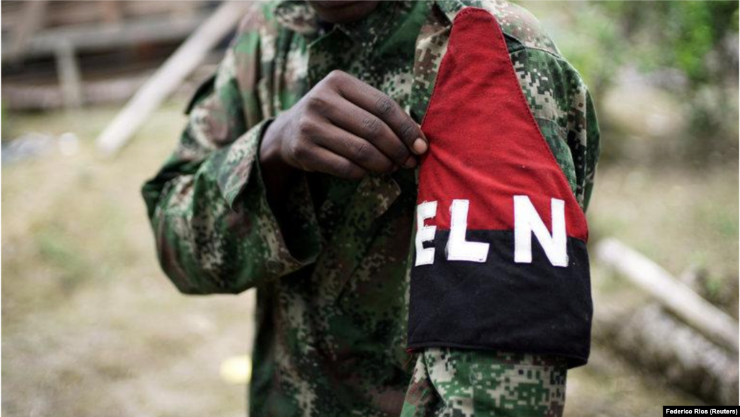 El Ejército de Liberación Nacional de Colombia se adjudicó el lunes 21 de enero de 2019 el atentado en Bogotá que costó la vida a 21 personas y dejó decenas de heridos.