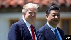 2017年4月7日美国总统川普在佛州棕榈滩会见中国国家主席习近平。