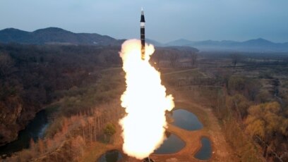 전문가 “북한 고체연료 IRBM, 괌 주둔 미 공군에 큰 위협…시험발사 계속할 것”